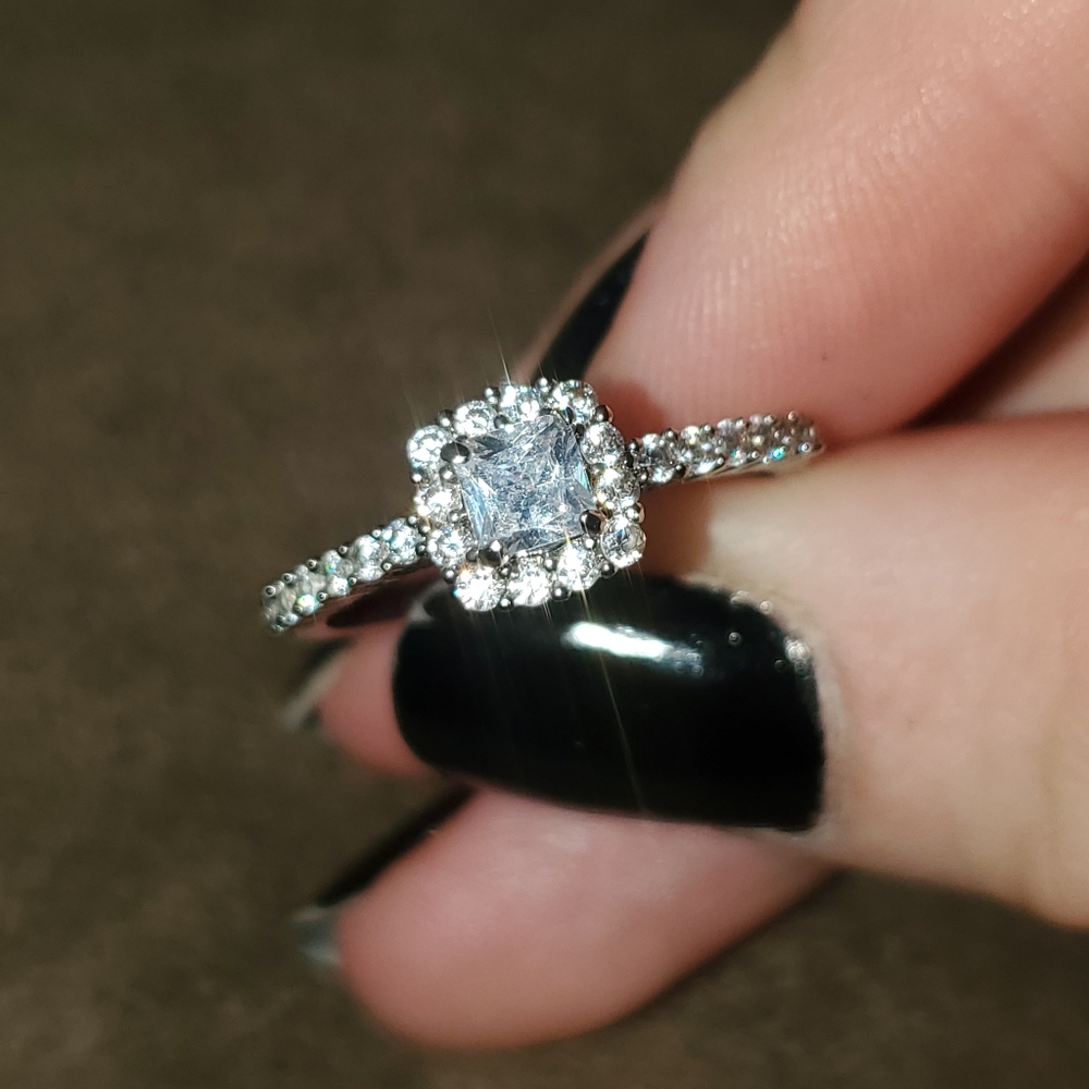 Sophisticated Silver Diamond Ring with Pavé Setting